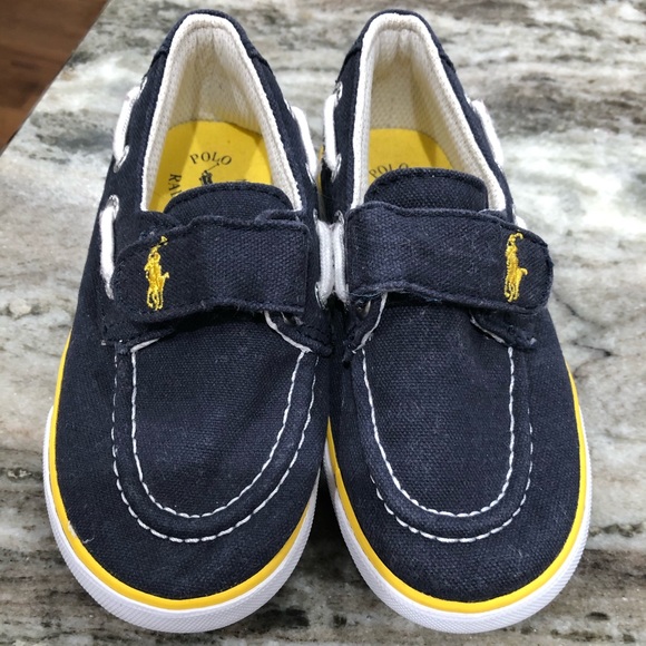 boys deck shoes